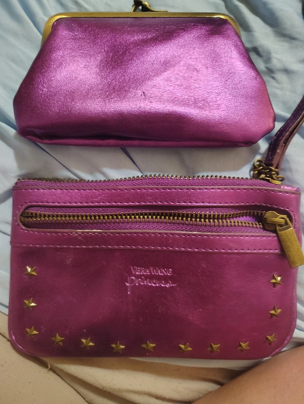 Vera Wang Metallic Purple 💜 Star-studded Wristlet & Kiss-Lock Clutch Set